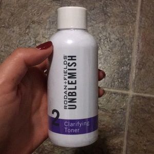 Rodan + Fields unblemish clarifying toner NIP